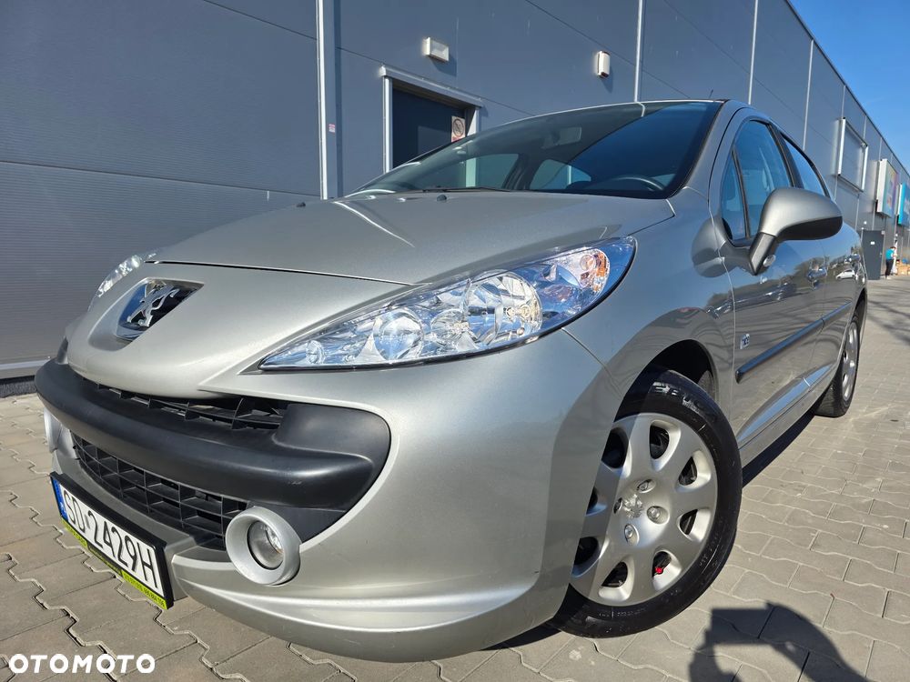 Peugeot 207 - 26