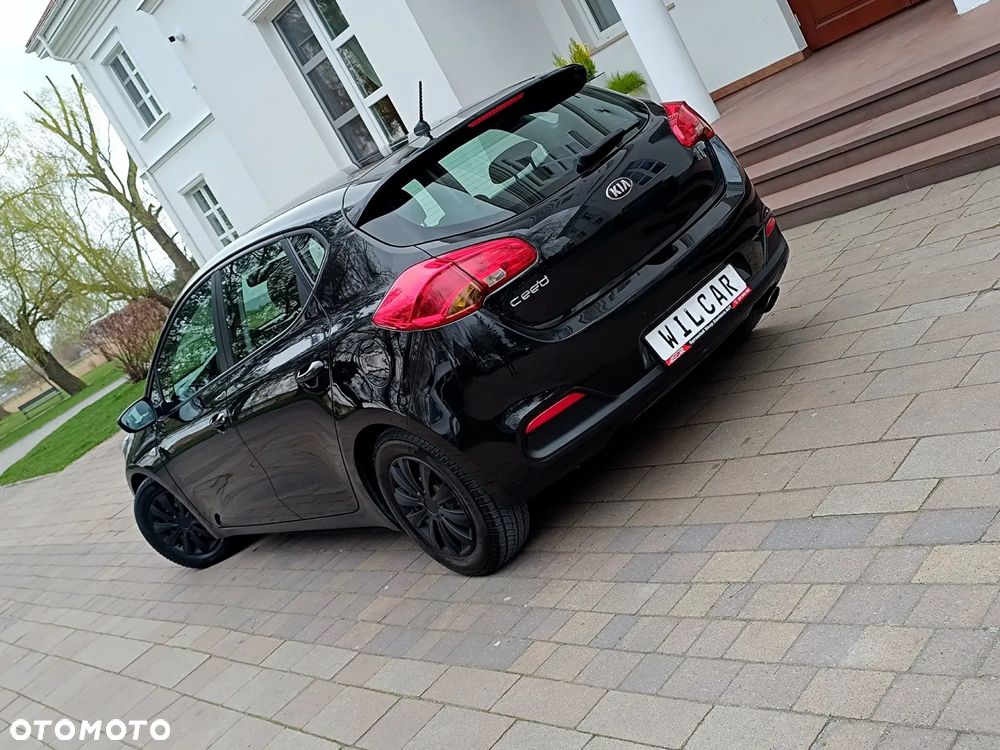 Kia Ceed 1.4 CVVT - 4
