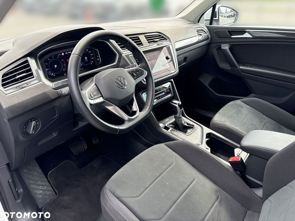 Volkswagen Tiguan 1.5 TSI EVO Elegance DSG - 9