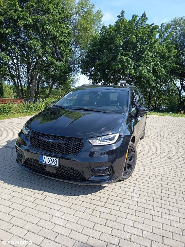 Chrysler Pacifica - 15