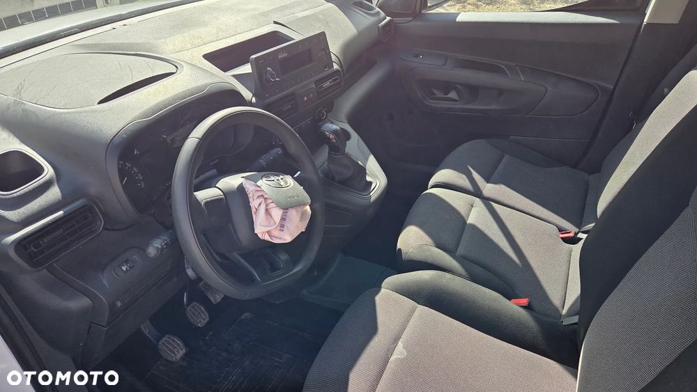 Toyota Proace city - 19