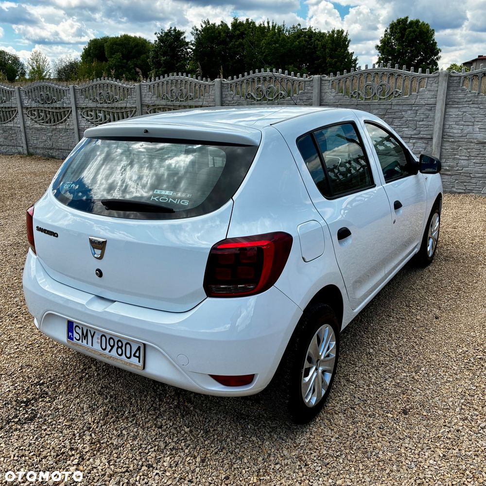 Dacia Sandero SCe 75 Essential - 11