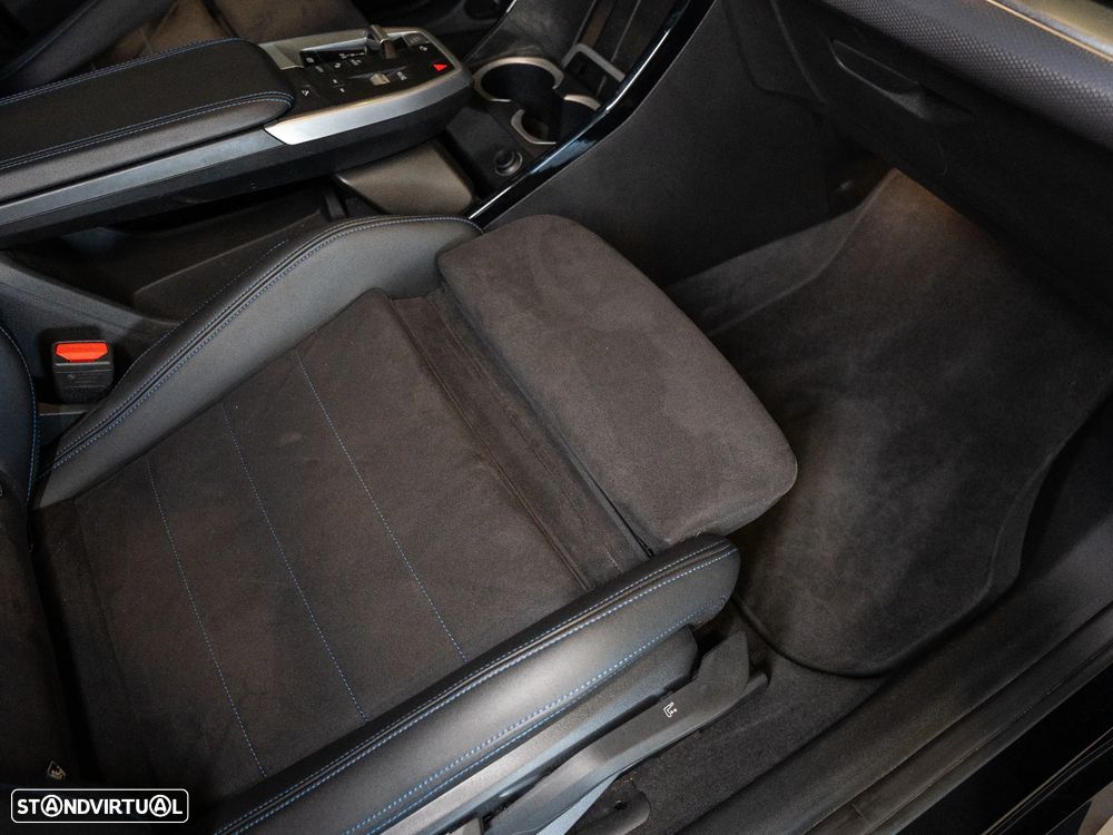 BMW X2 18 d sDrive Auto Pack M - 21