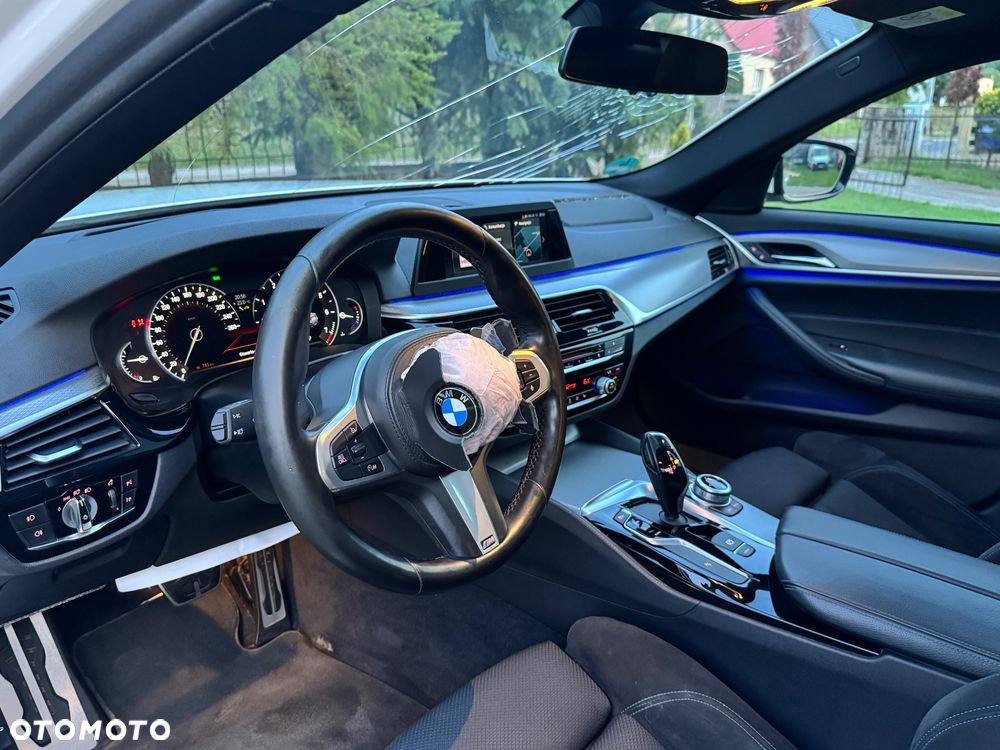 BMW Seria 5 520i M Sport sport - 17