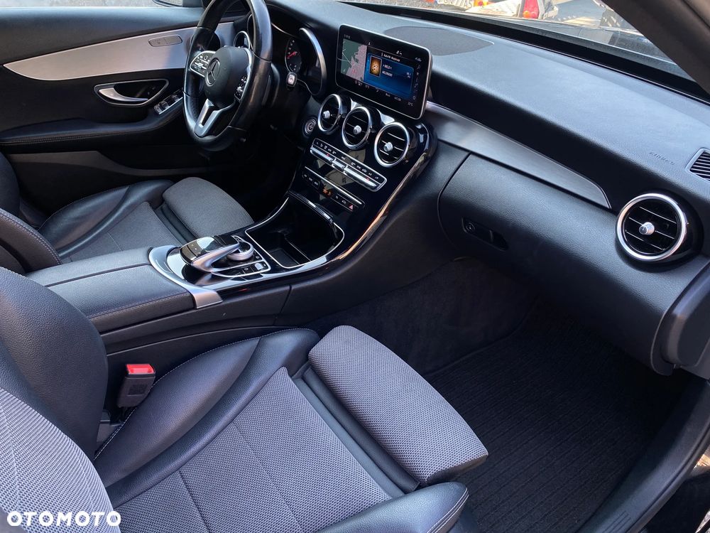 Mercedes-Benz Klasa C 220 d 9G-TRONIC - 19