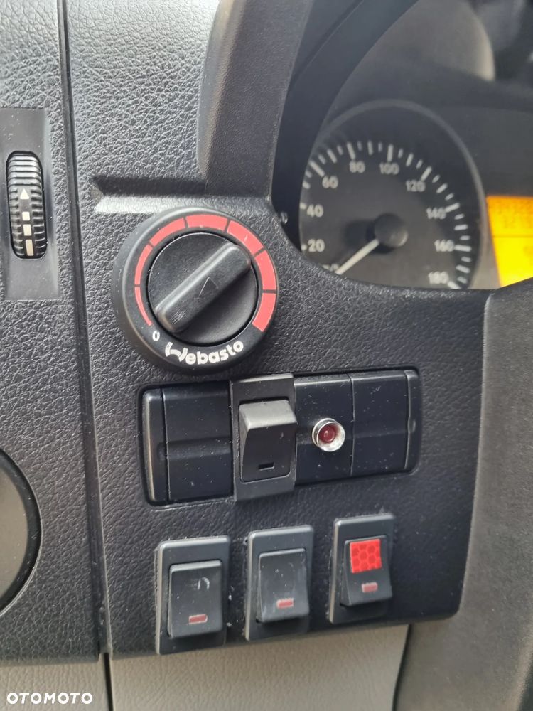 Mercedes-Benz Sprinter - 17