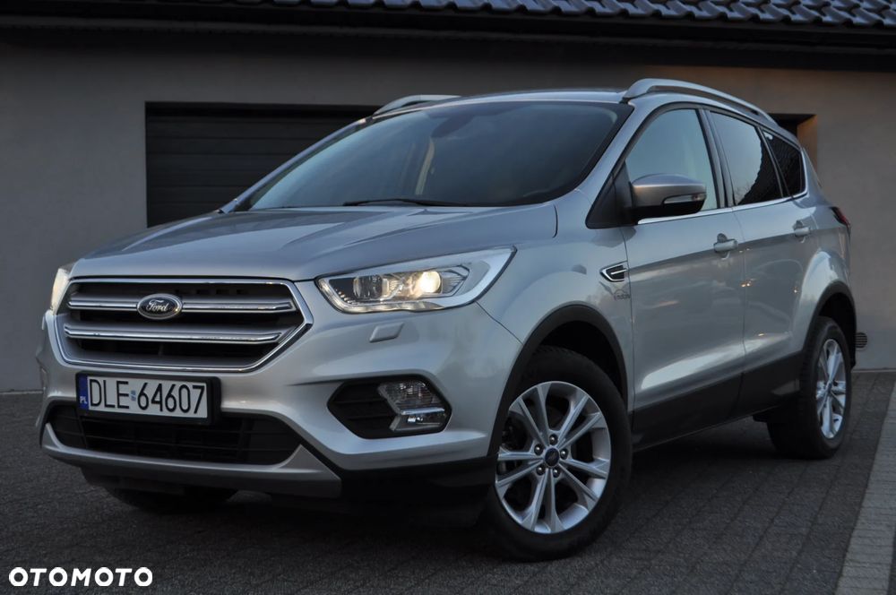Ford Kuga 2.0 TDCi 2x4 Titanium - 6