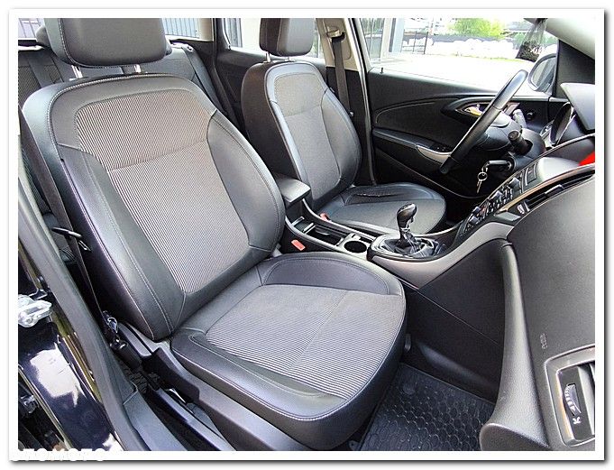 Opel Astra 1.7 CDTI DPF Design Edition - 21