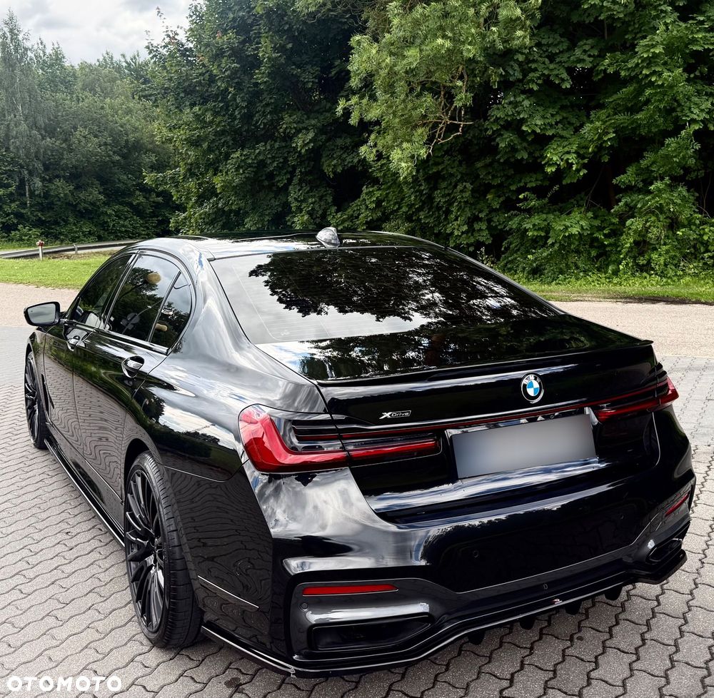 BMW Seria 7 740i Edition Exclusive - 5