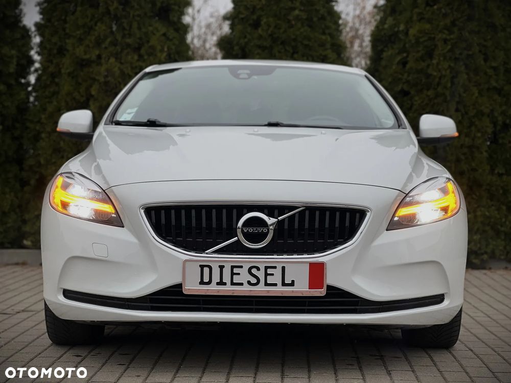 Volvo V40 D2 Momentum - 12
