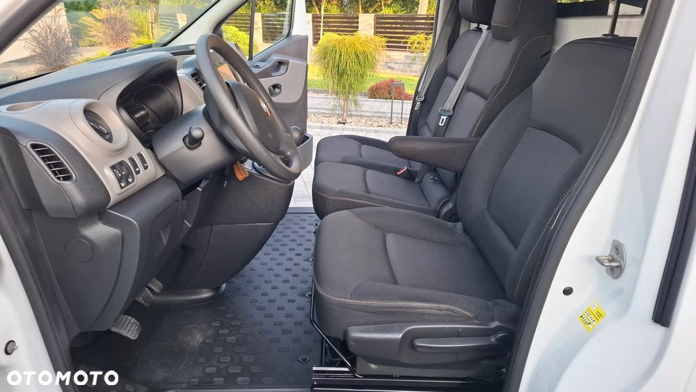 Renault Trafic - 18