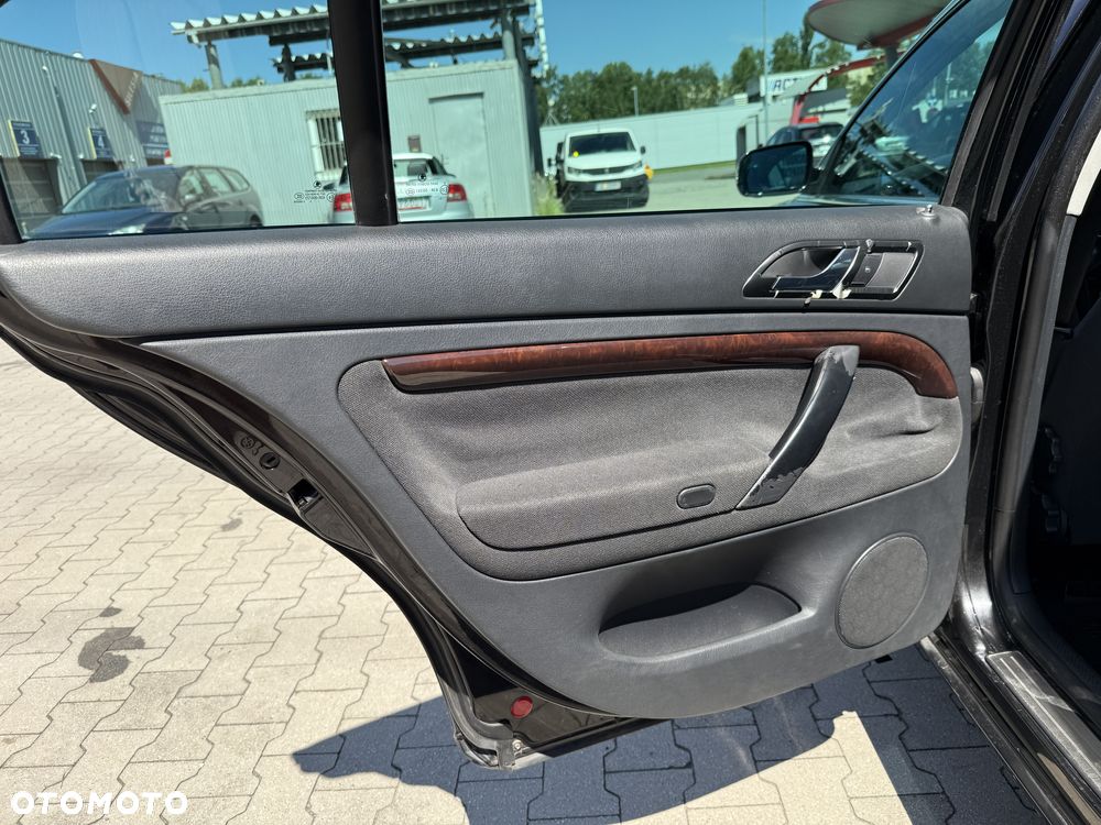 Skoda Superb 2.8 V6 Elegance - 24