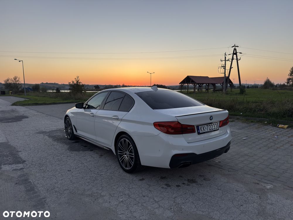 BMW Seria 5 530i xDrive - 6