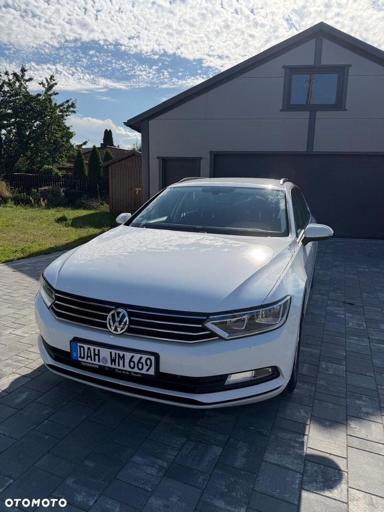 Volkswagen Passat 2.0 TDI (BlueMotion Technology) Comfortline - 1