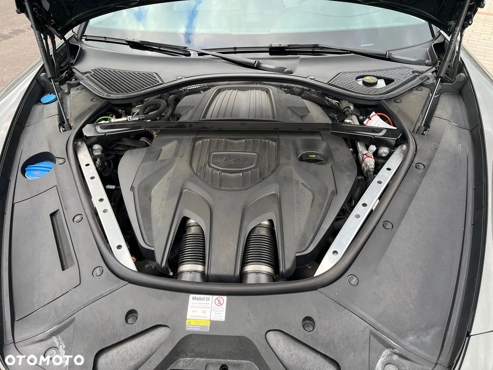 Porsche Panamera 4 Platinum Edition - 11