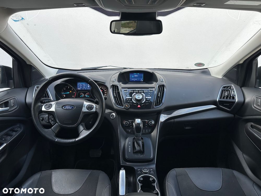 Ford Kuga 2.0 TDCi 4x4 Titanium - 25