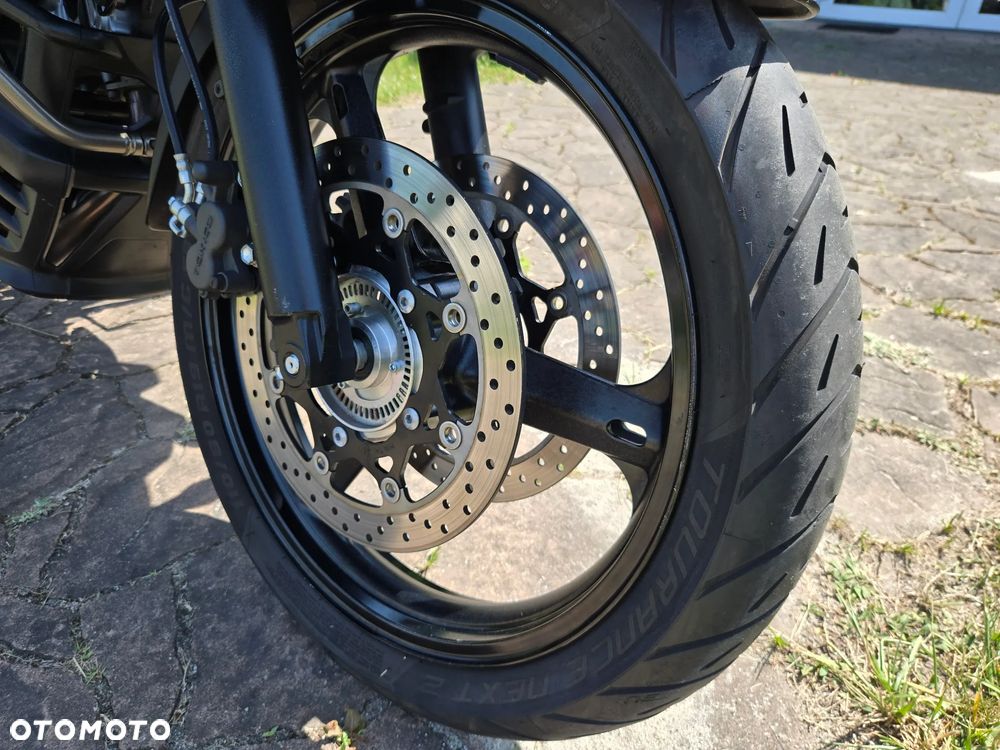 Suzuki V-STROM - 11