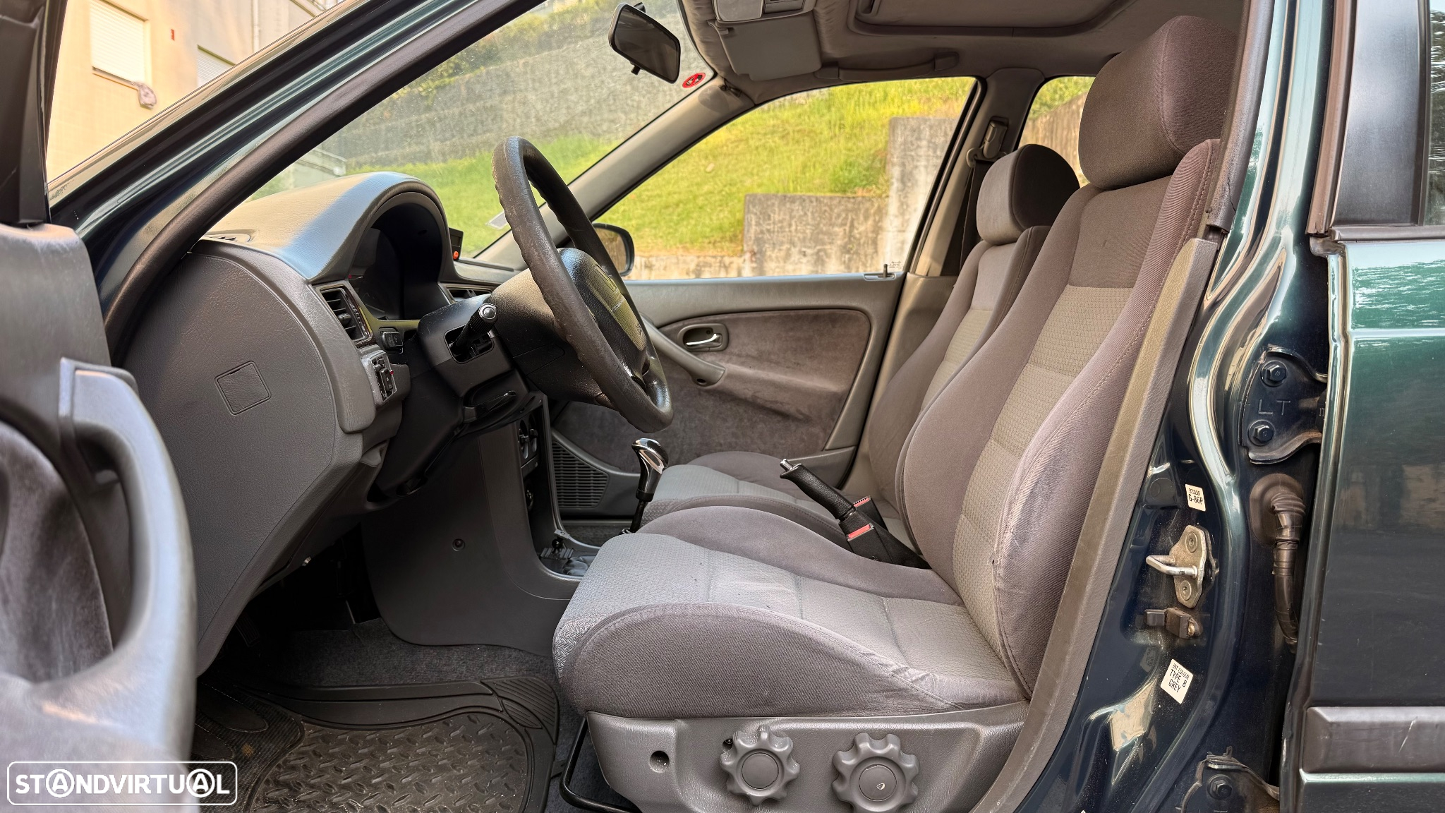 Honda Civic 1.4i S - 14