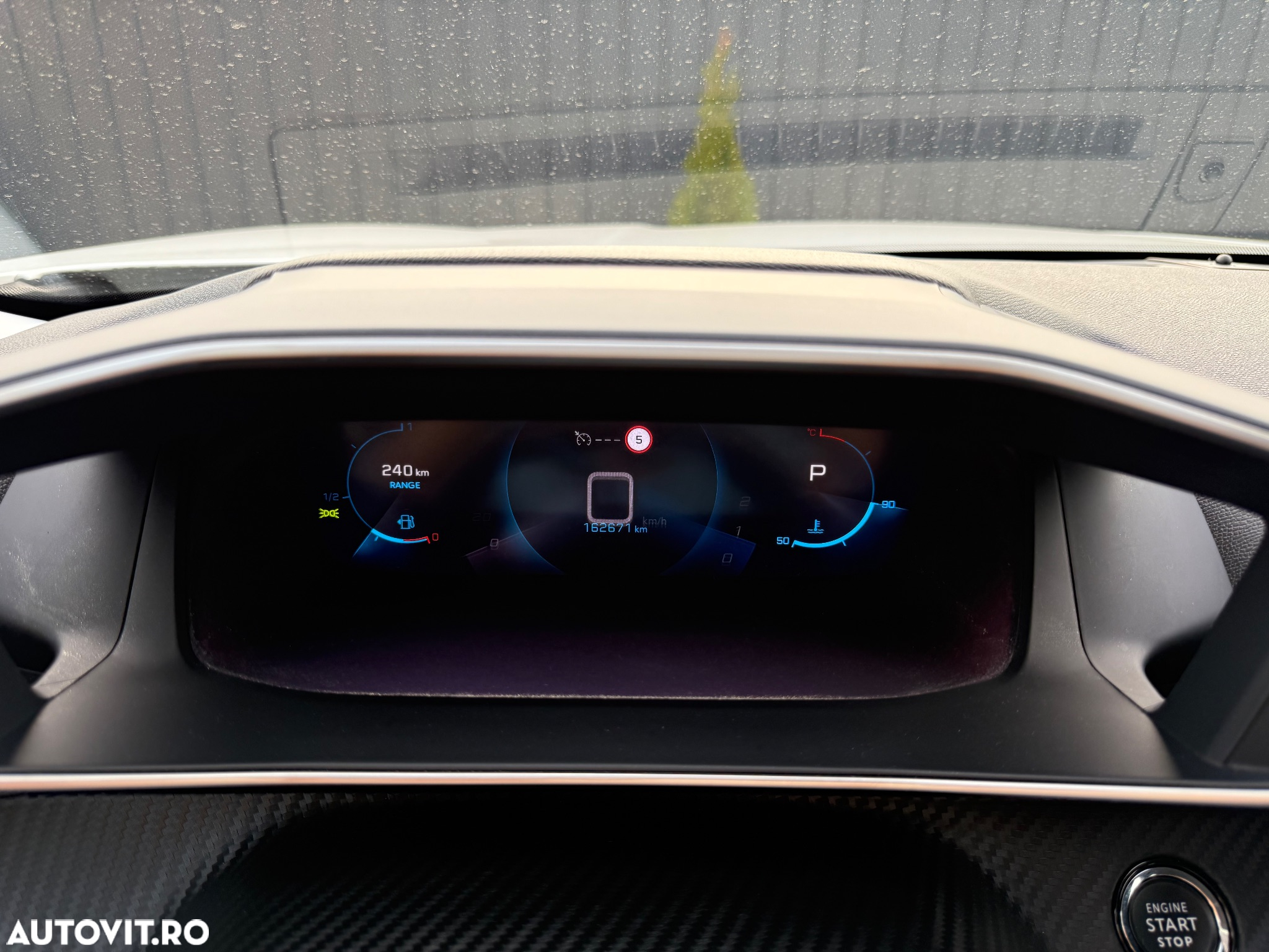 Peugeot 2008 1.5 BlueHDI 130 S&S EAT8 Allure - 39