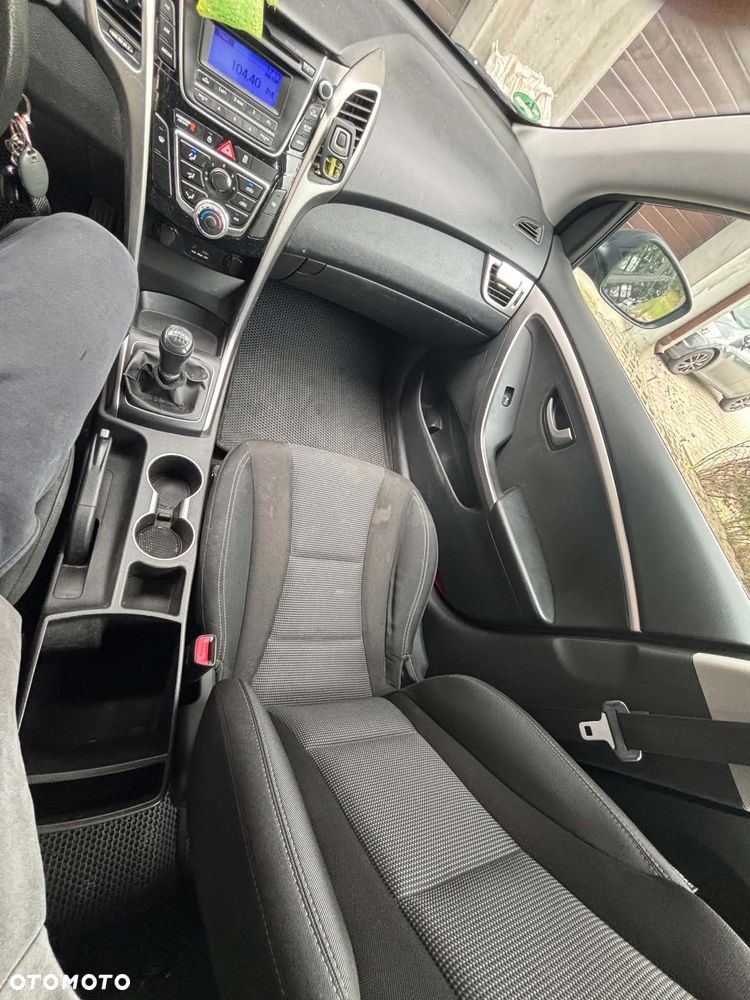 Hyundai i30 1.4 Classic + - 8