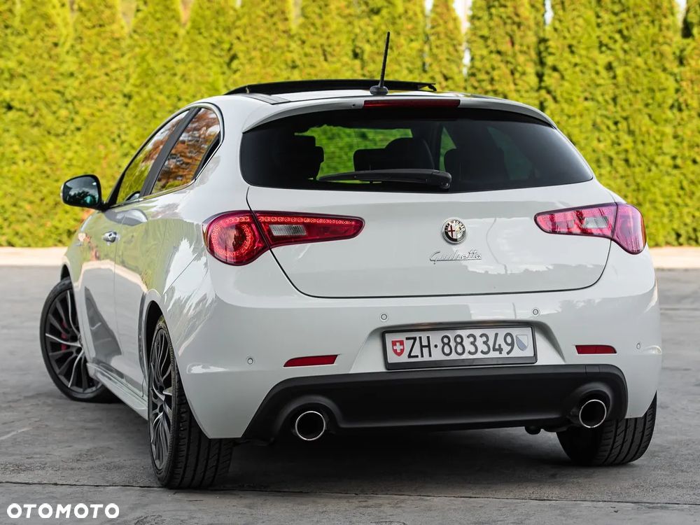 Alfa Romeo Giulietta 1750 TBi Quadrifoglio Verde - 8