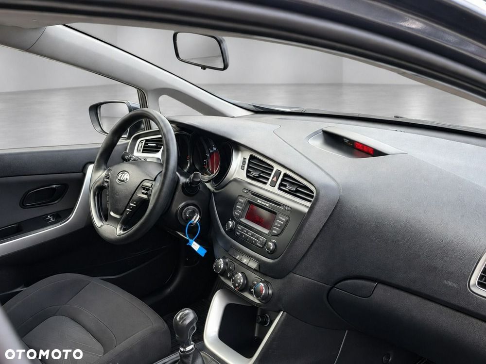 Kia Ceed - 19