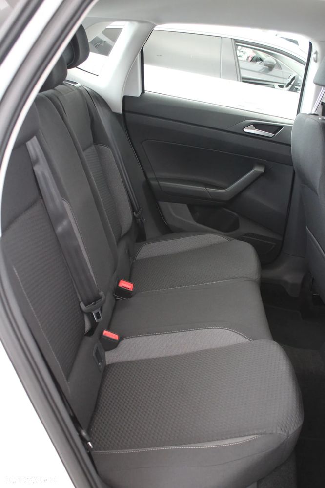 Volkswagen Polo 1.0 MPI Life Plus - 6