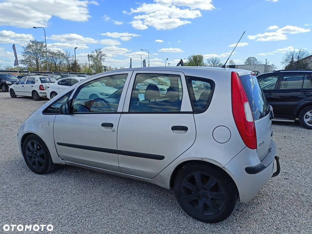 Mitsubishi Colt - 3