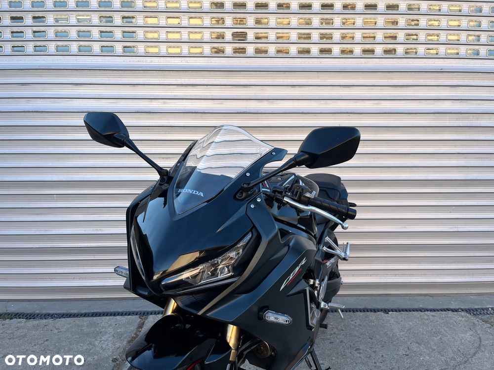 Honda CBR - 26