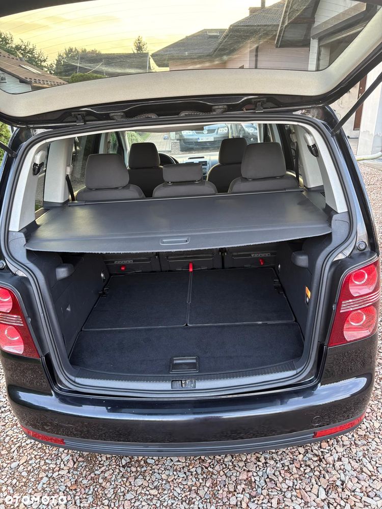 Volkswagen Touran 1.6 Trendline - 10