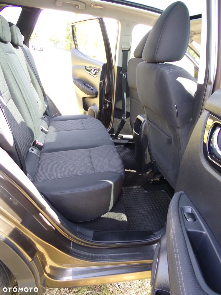 Nissan Qashqai 1.6 DIG-T N-Connecta - 21