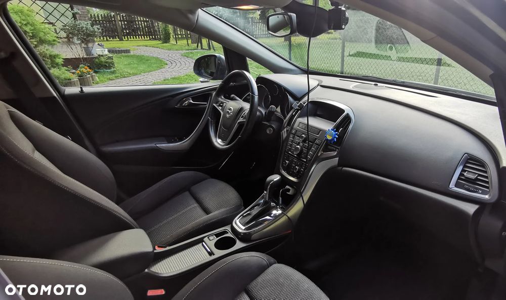 Opel Astra 2.0 CDTI Cosmo - 8