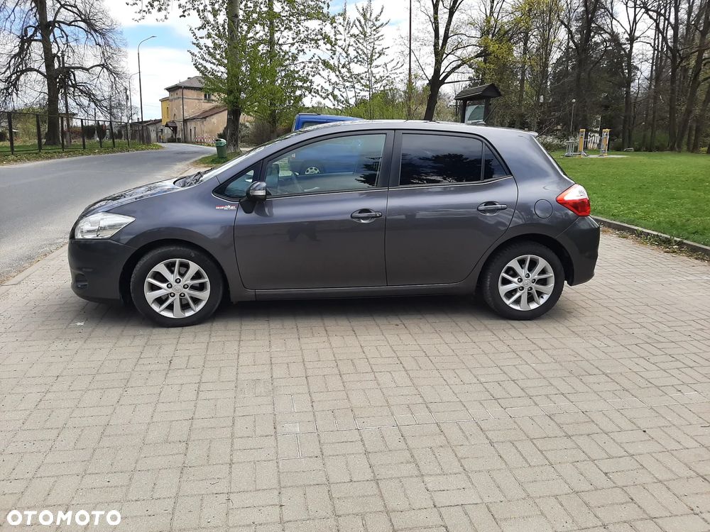 Toyota Auris 2.0 D-4D Travel - 5