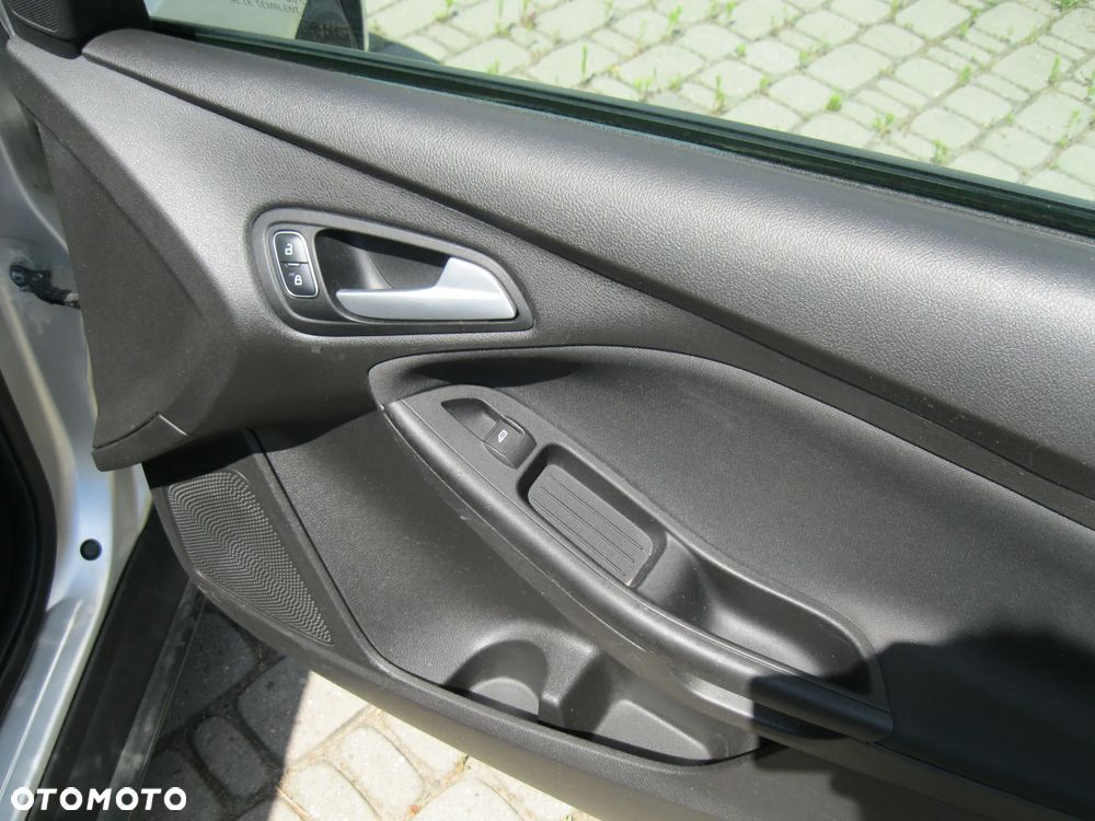 Ford Focus - 21