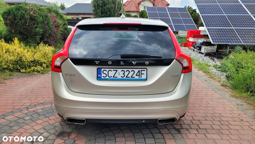 Volvo V60 D4 Drive-E Momentum - 5