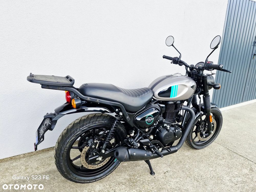 Royal Enfield HNTR - 23