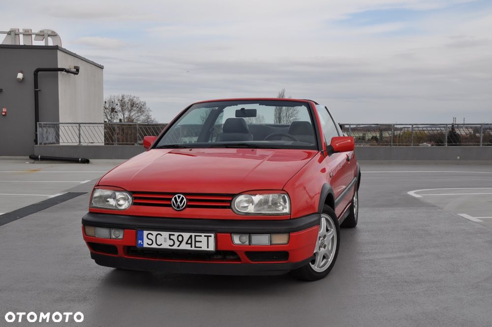 Volkswagen Golf - 2