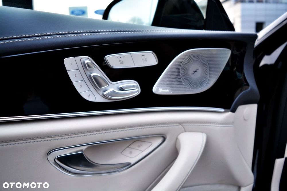 Mercedes-Benz AMG GT 43 4Matic+ Speedshift TCT 9G - 22