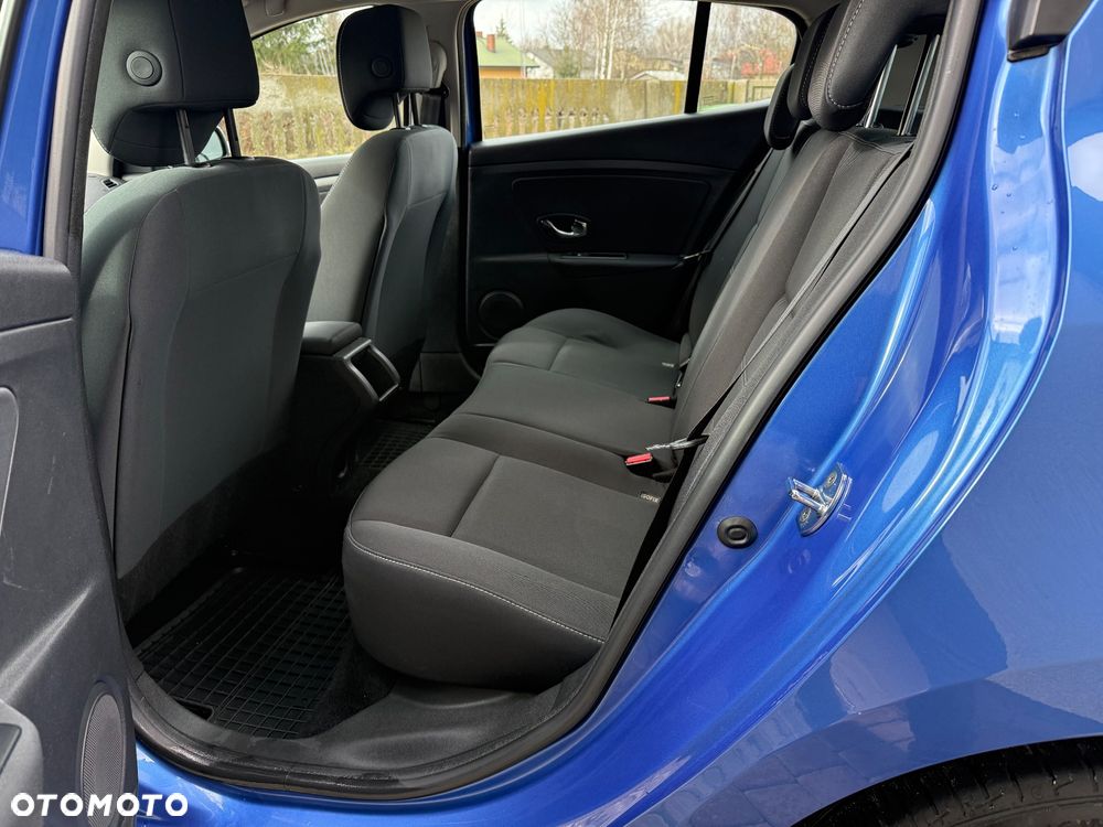 Renault Megane ENERGY TCe 115 Start & Stop Bose Edition - 15