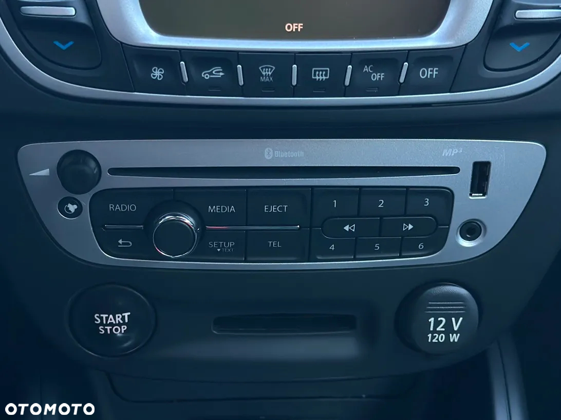 Renault Megane Grandtour ENERGY TCe 115 Start & Stop Bose Edition - 31