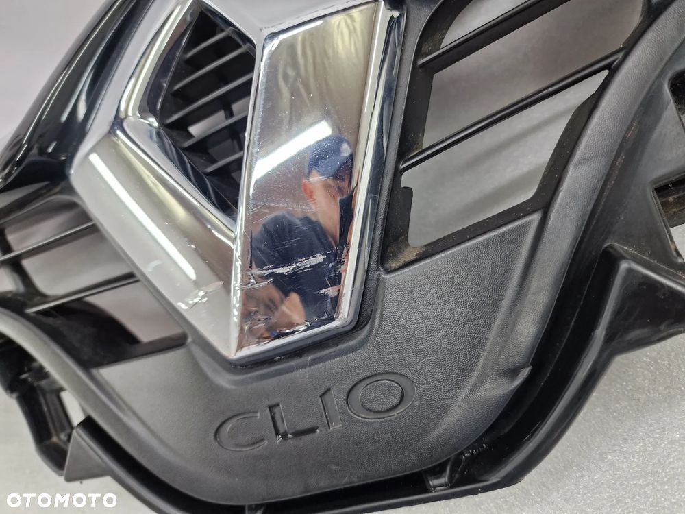 RENAULT CLIO IV 12- ATRAPA / GRILL PRZEDNI PRZÓD , NR 622563184R , NR AUKCJI GR368 - 11