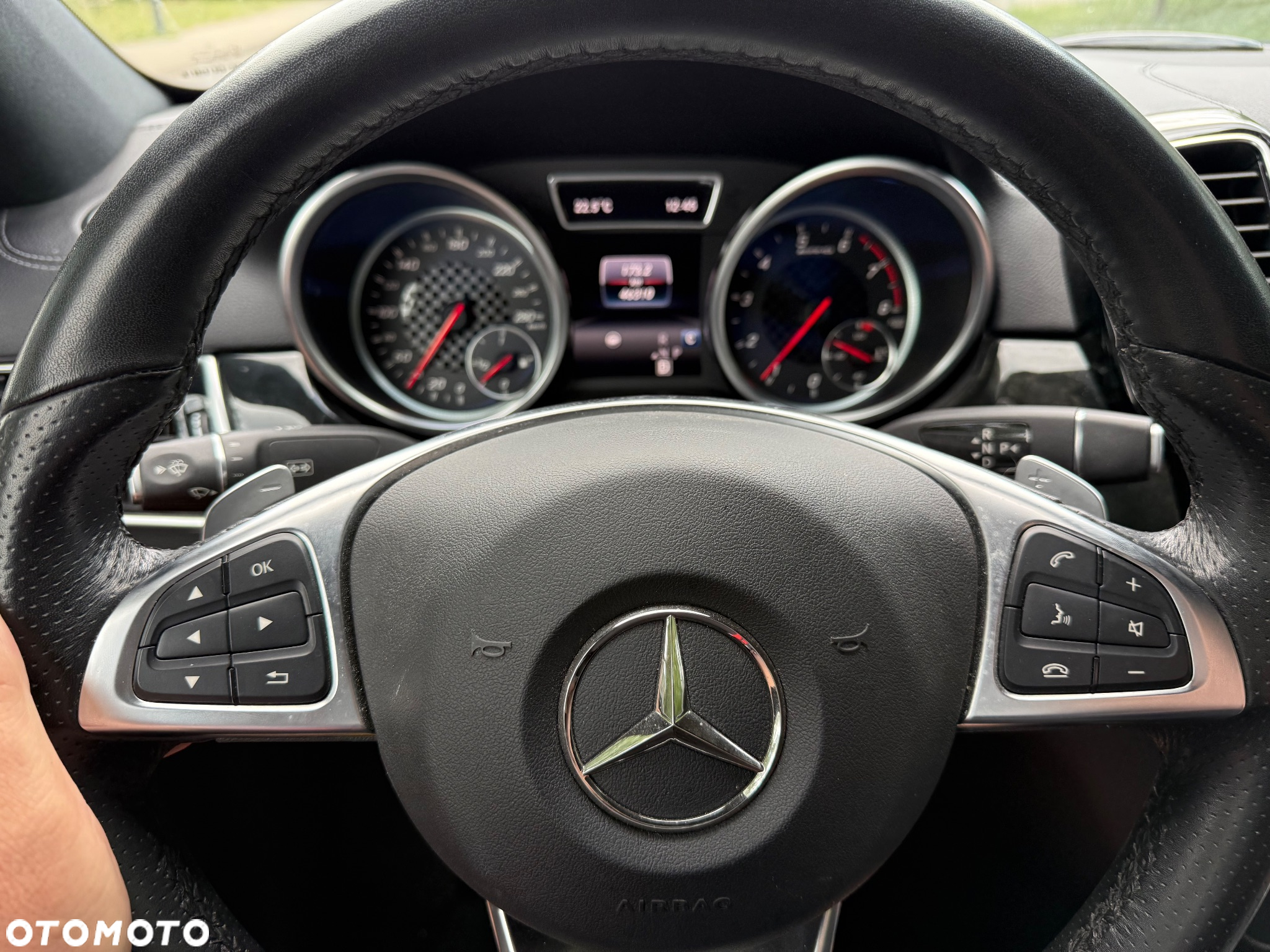 Mercedes-Benz GLE - 23