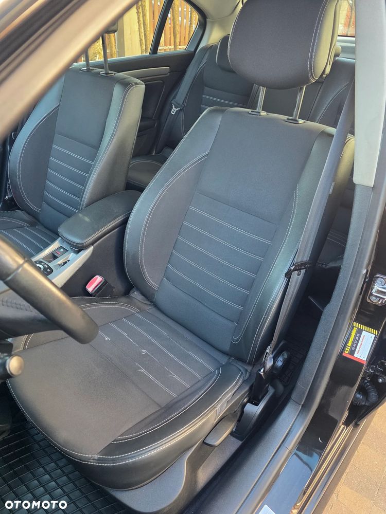 Renault Laguna dCi 150 FAP Bose - 19