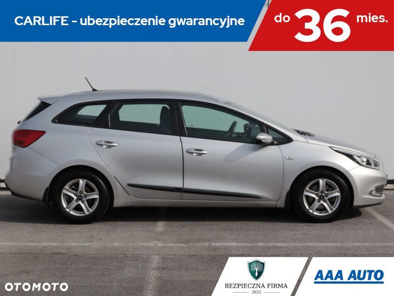 Kia Ceed - 8