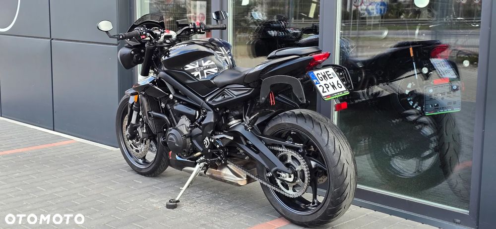 Triumph Street Triple - 26