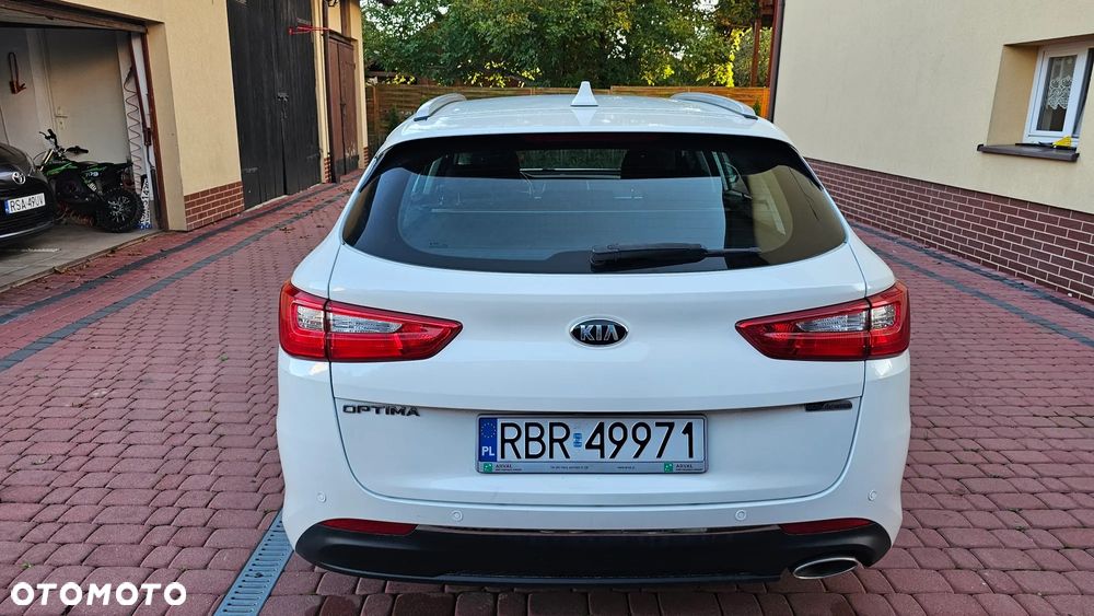 Kia Optima 1.7 CRDI L DCT - 24