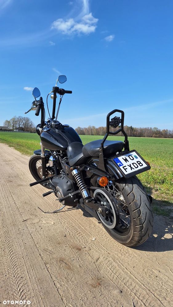 Harley-Davidson Dyna Street Bob - 2