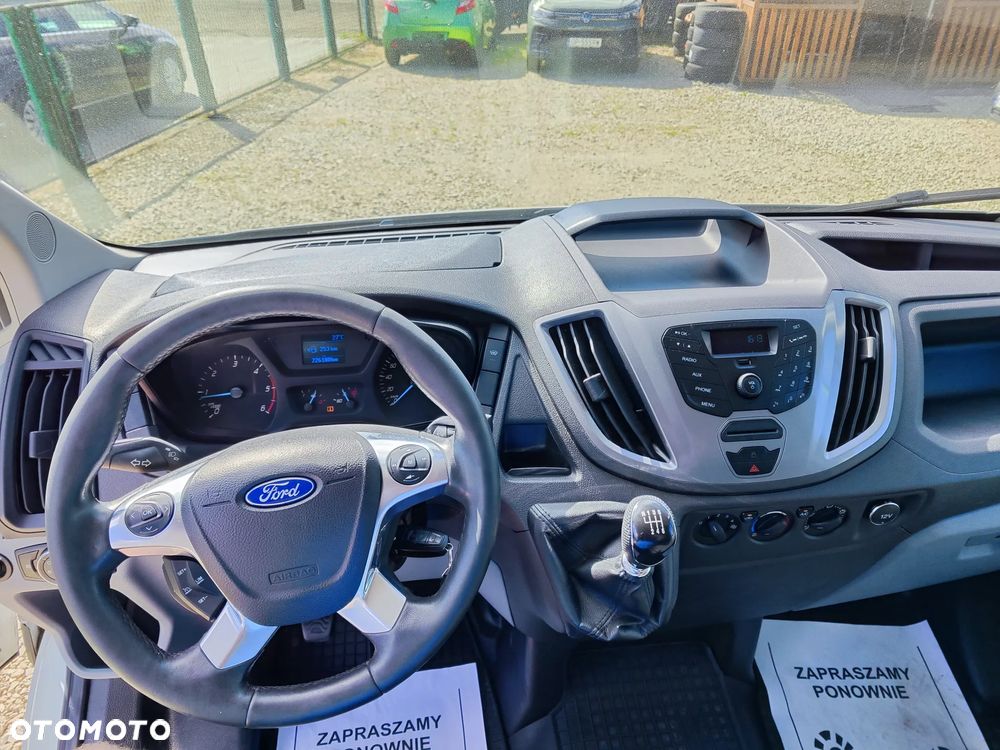 Ford Transit - 18