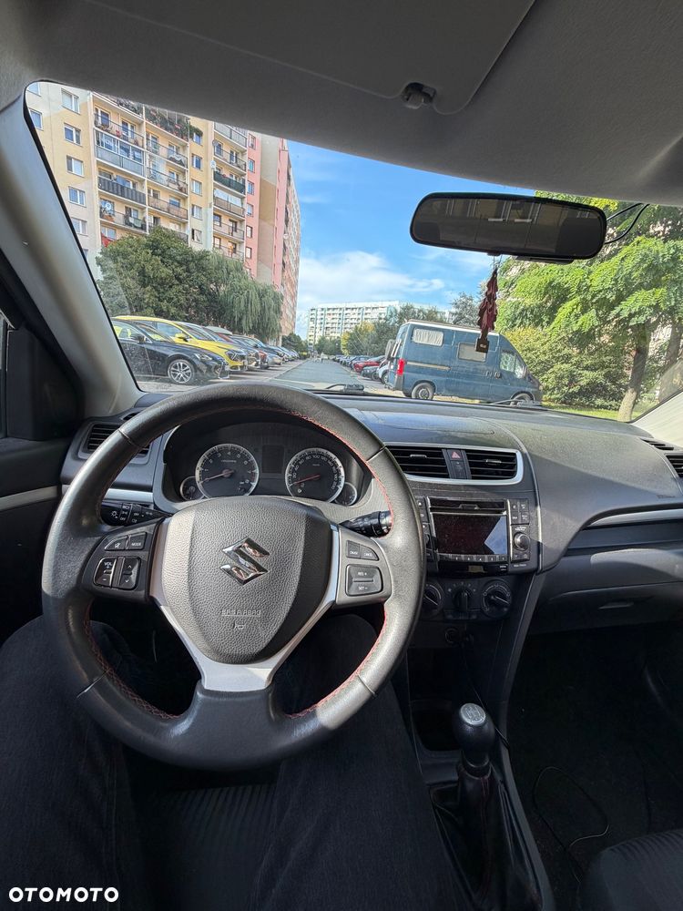 Suzuki Swift - 12