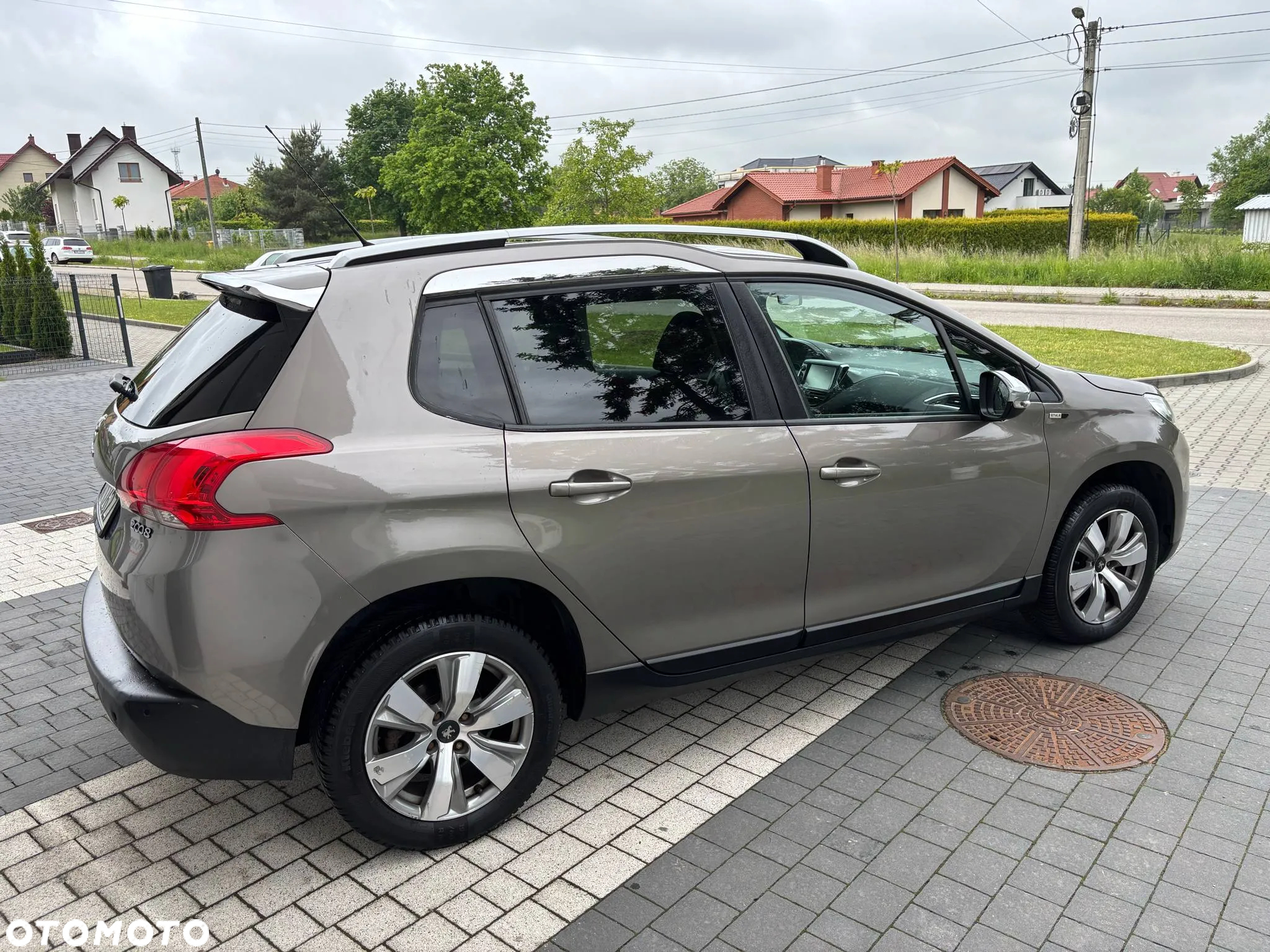 Peugeot 2008 1.6 BlueHDi Style - 3